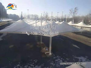 天津?yàn)I海新區(qū)2700平方米車(chē)棚